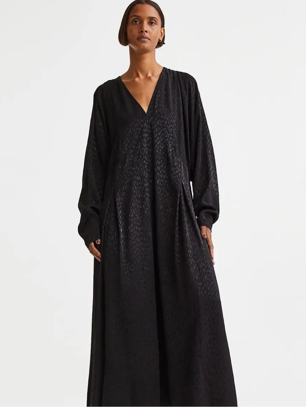 H & M Black V-Neck Oversized Leopard Print Maxi Dress size M-NWT